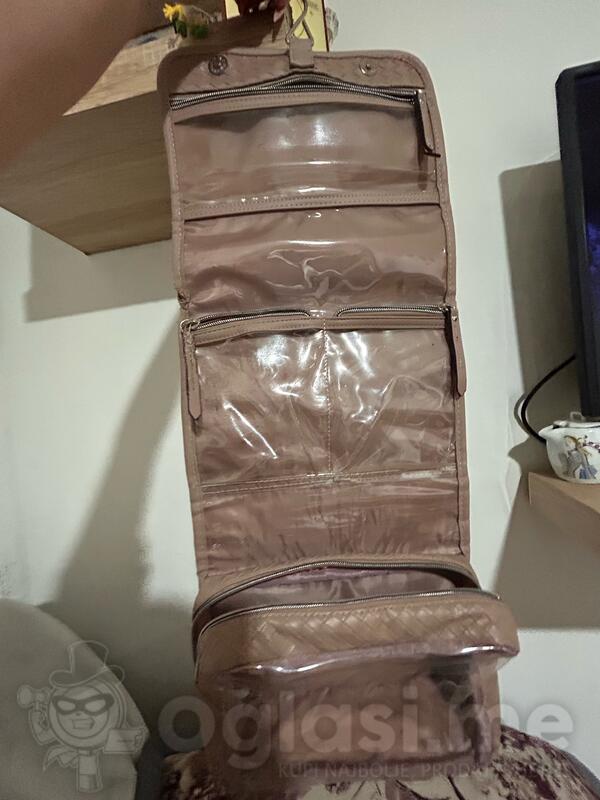 Rozi neseser, polovni