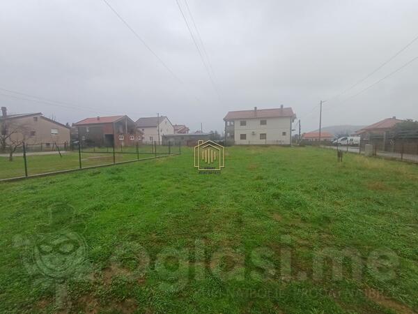 Poljoprivredno zemljište 1200m2 - Podgorica - Rogami