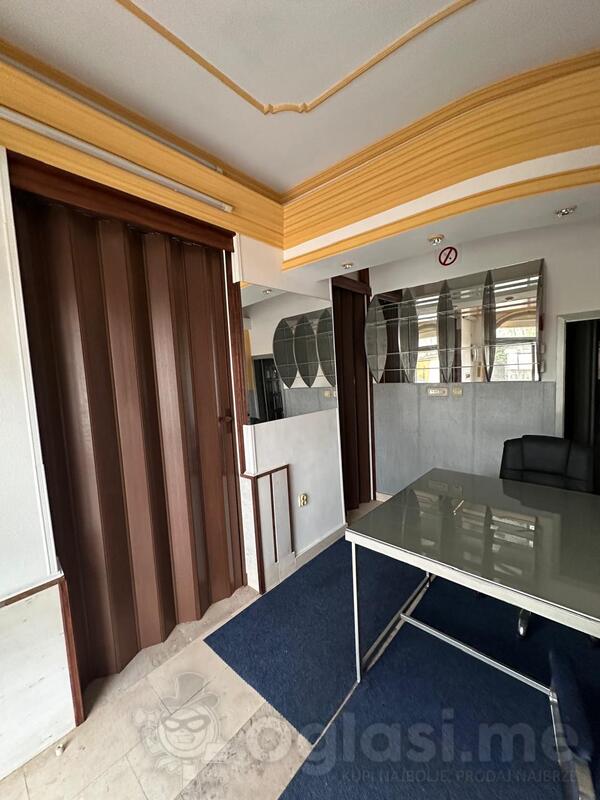 Kancelarija 32m2 - Danilovgrad - Centar grada