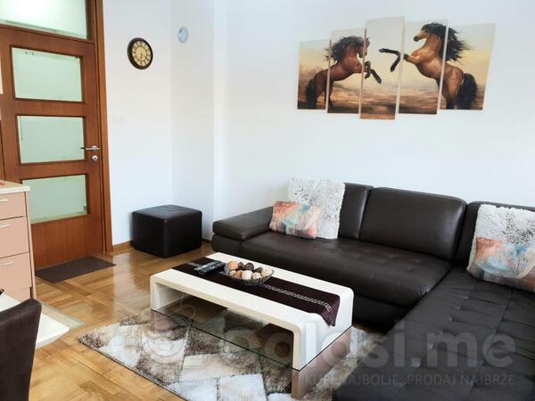 Jednosoban stan 36m2 - Cetinje - Centar grada