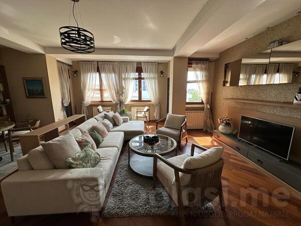 Dvosoban stan 90m2 - Podgorica - Stari Aerodrom