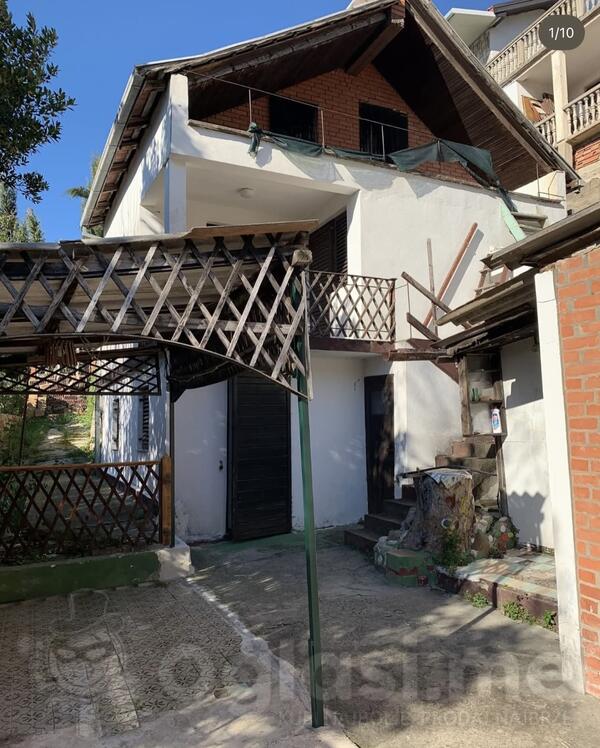 Porodična kuća 100m2 - Bar - > Okolina grada