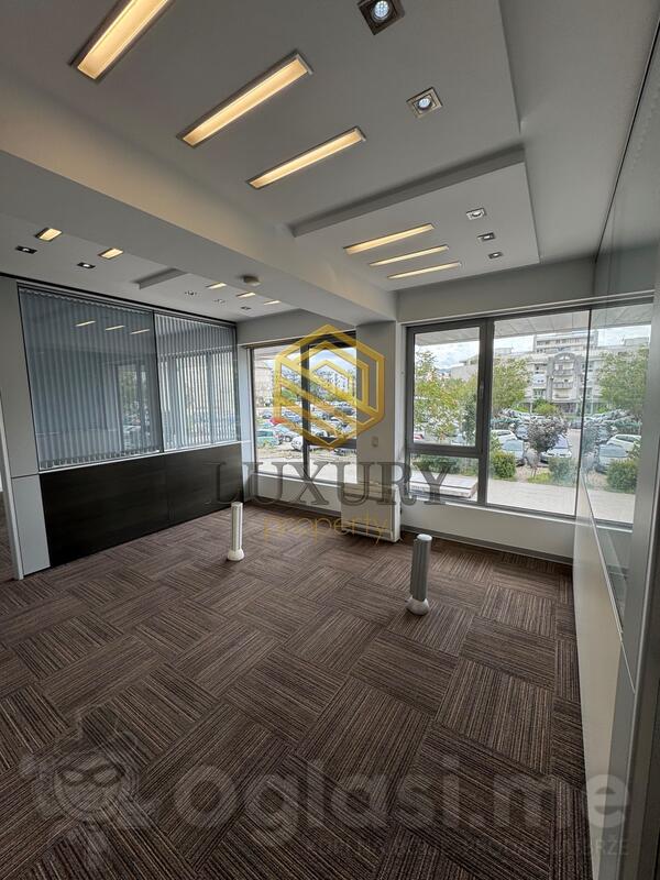 Kancelarija 80m2 - Podgorica - Preko Morače