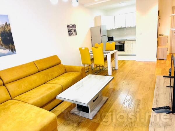 Jednosoban stan 46m2 - Bar - Centar grada