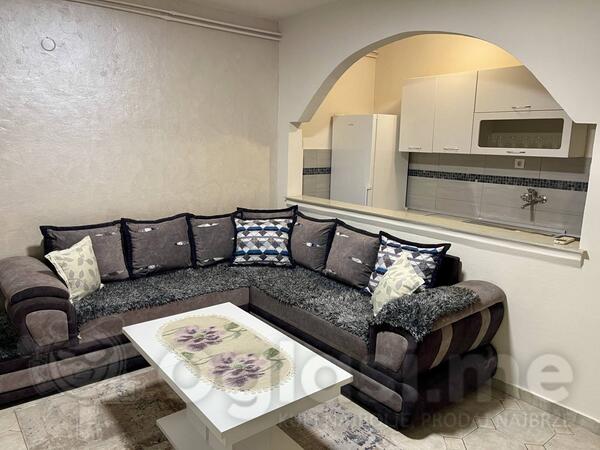 Dvosoban stan 80m2 - Podgorica - Zelenika