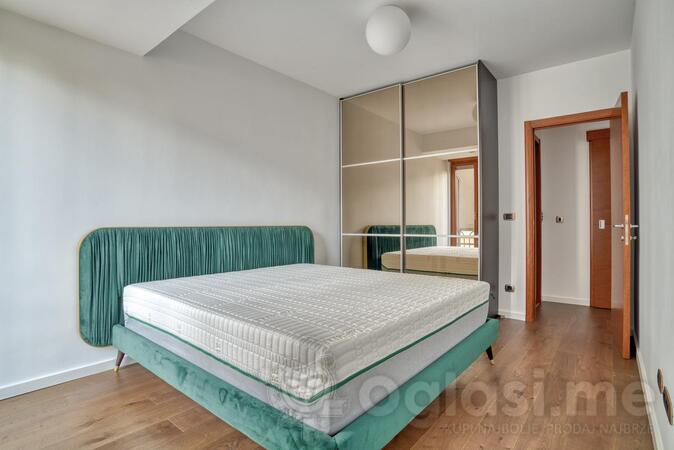 Dvosoban stan 90m2 - Podgorica - > Okolina grada