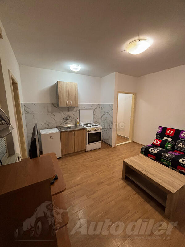 Garsonjera 25m2 - Nikšić - Nikšić (uži dio)