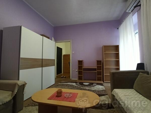 Jednosoban stan 35m2 - Podgorica - Preko Morače