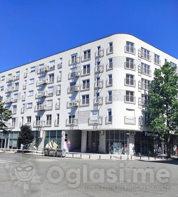 Lokal 18m2 - Nikšić - Centar grada