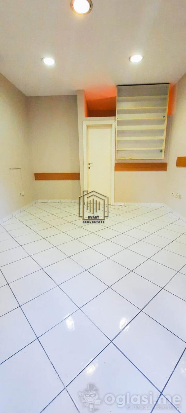 Kancelarija 20m2 - Podgorica - Kod Krivog mosta