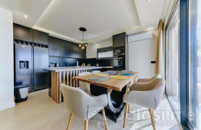 Vila 280m2 - Bar - Tuđemili