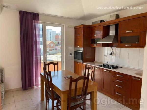 Motel 400m2 - Bar - Dobra Voda