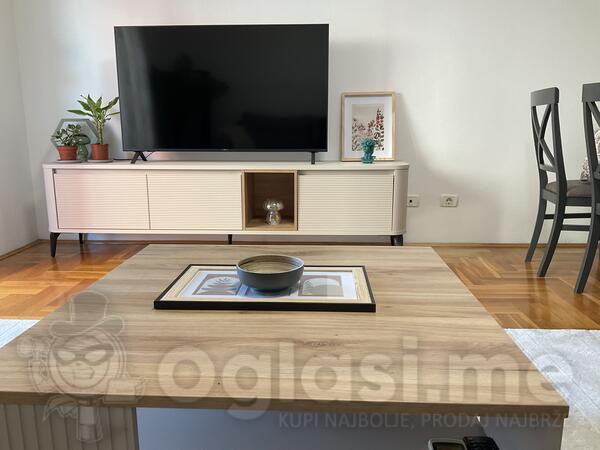 Jednoiposoban stan 54m2 - Podgorica - Vezirov most