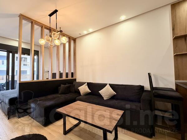 Garsonjera 36m2 - Bar - Centar grada