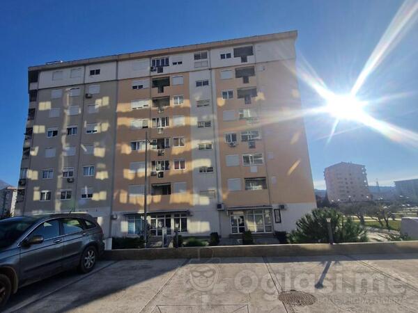 Garsonjera 40m2 - Bar - Centar grada