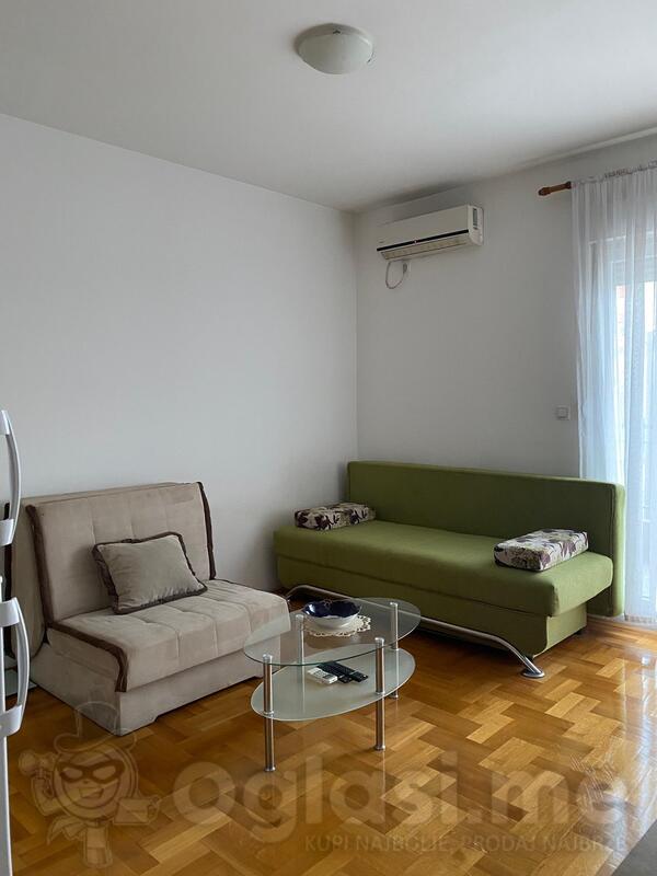 Garsonjera 29m2 - Podgorica - Stari Aerodrom