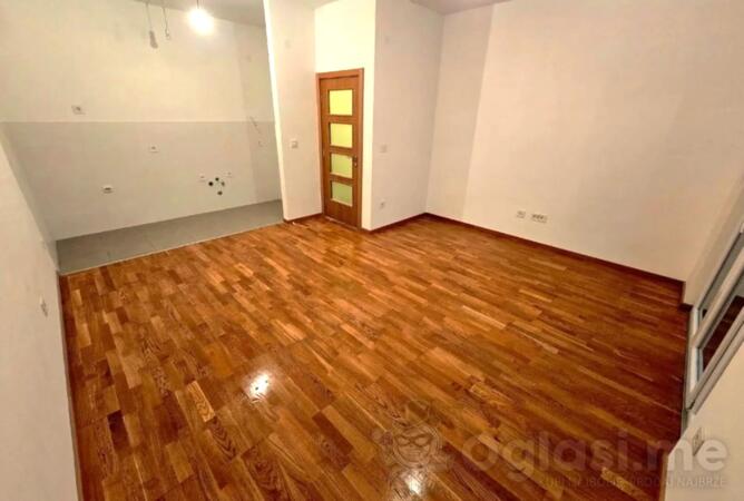 Dvosoban stan 72m2 - Podgorica - Stari Aerodrom