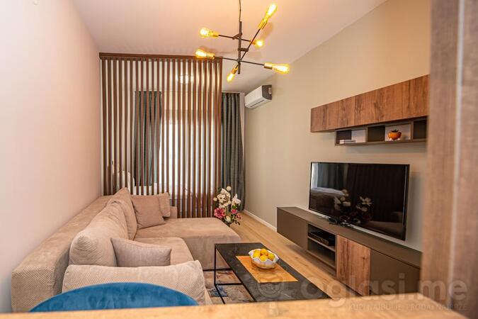 Garsonjera 36m2 - Bar - Centar grada