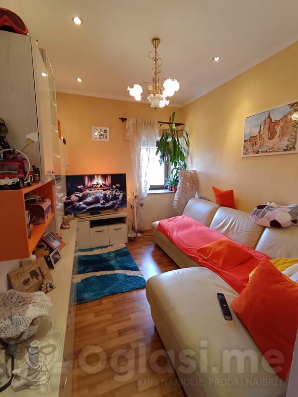 Dvojna kuća 58m2 - Rijeka - Grad - Rijeka