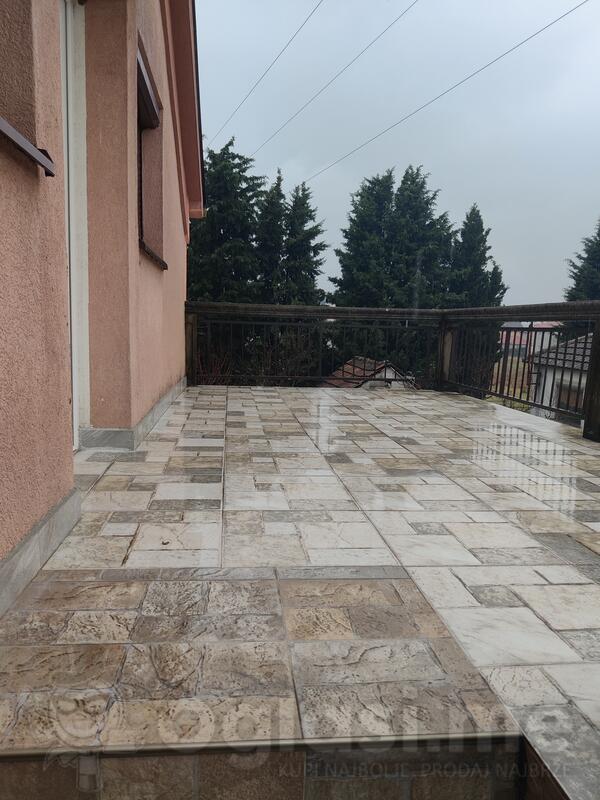 Dvosoban stan 70m2 - Podgorica - Gornja Gorica