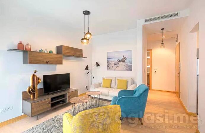 Dvosoban stan 77m2 - Budva - Centar grada