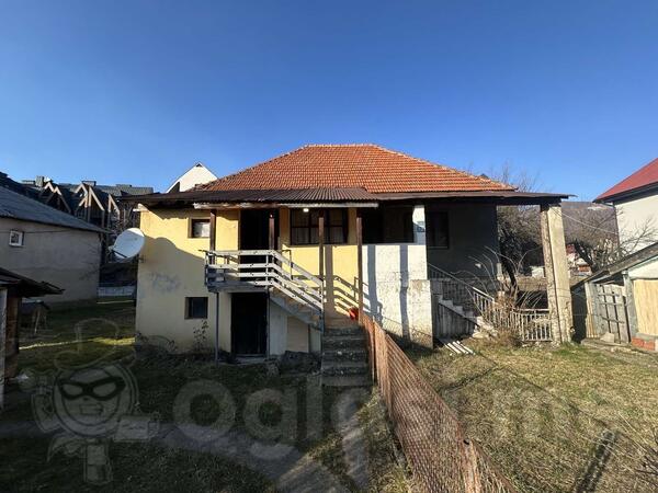 Porodična kuća 100m2 - Kolašin - > Okolina grada