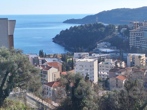 Građevinsko zemljište 2400m2 - Budva - Bečići