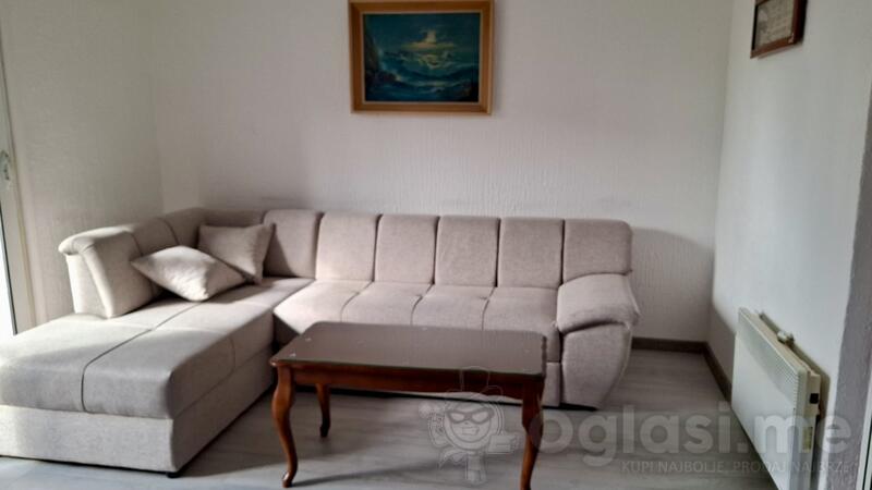 Dvosoban stan 71m2 - Bar - Centar grada