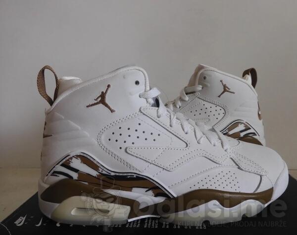 Jordan 41 broj par puta nošene bez oštećenja 