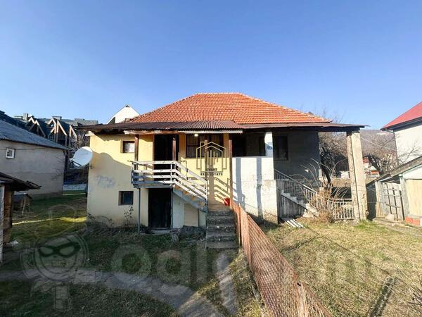 Porodična kuća 100m2 - Kolašin - Kolašin (uži dio)