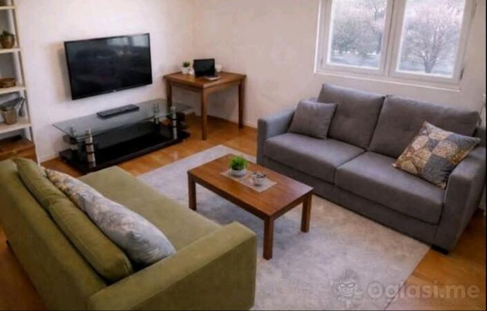 Garsonjera 28m2 - Podgorica - Tološi