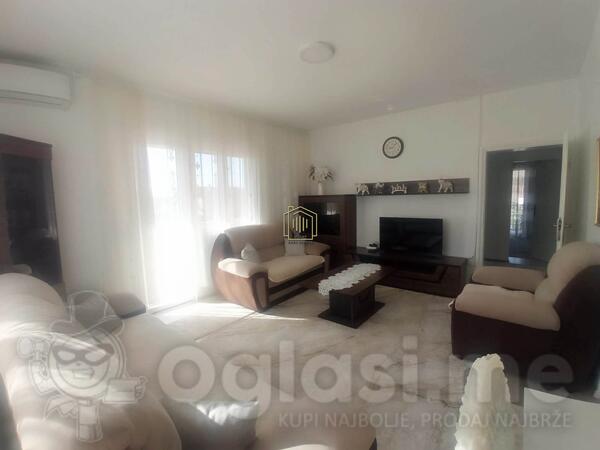 Dvosoban stan 104m2 - Podgorica - Tološi