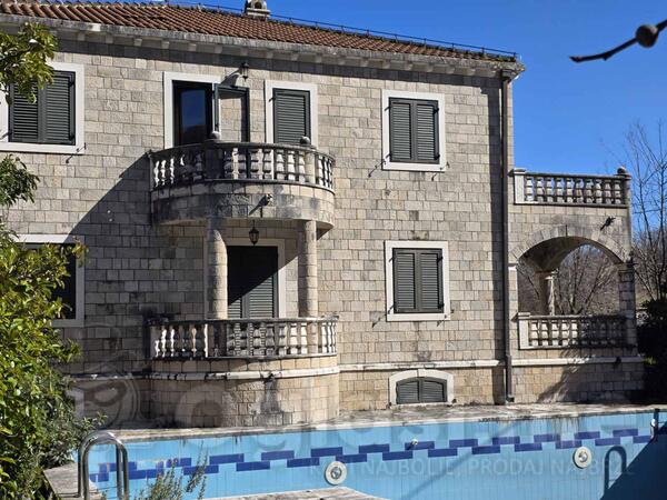 Vila 455m2 - Bar - Virpazar