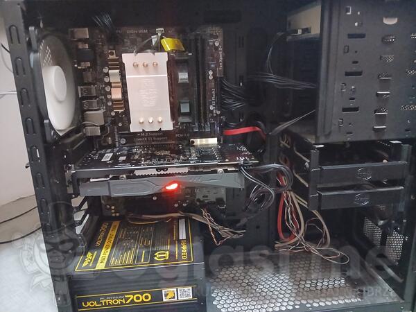 Intel Pentium - 16GB GB DDR3 - SSD disk