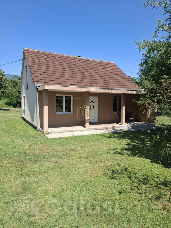 Porodična kuća 68m2 - Danilovgrad - Kosić