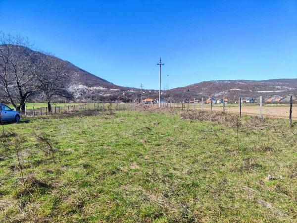 Građevinsko zemljište 1317m2 - Nikšić - > Okolina grada