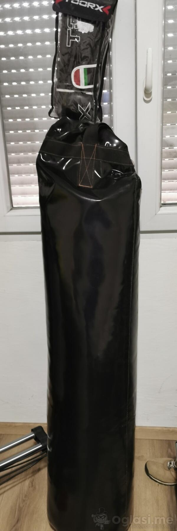 Vreca za box sa drzacem za zid i rukavice