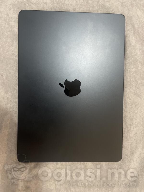 Apple  - 13" Intel i9 16GB GB