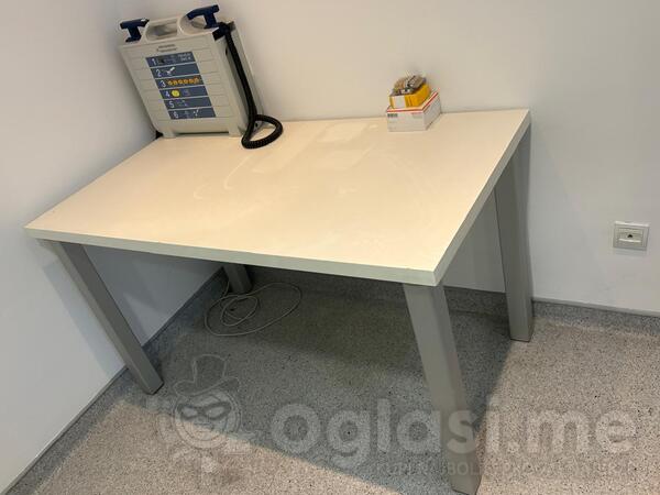 prodajem veliki radni sto