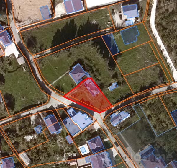 Građevinsko zemljište 516m2 - Bar - Polje