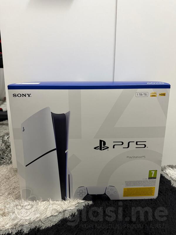 Sony - PlayStation 4