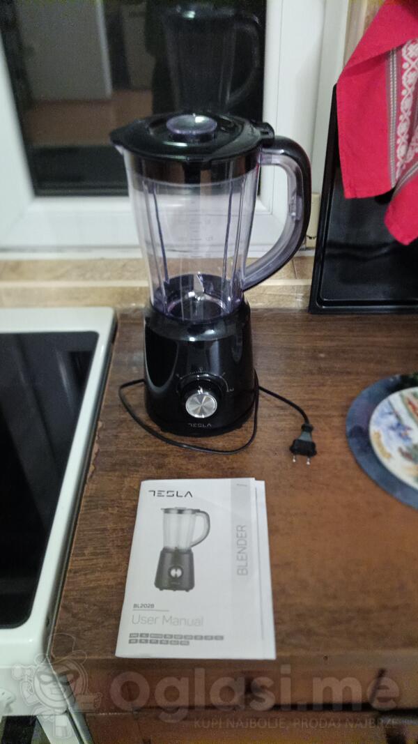 blender Tesla NOV pod garancijom