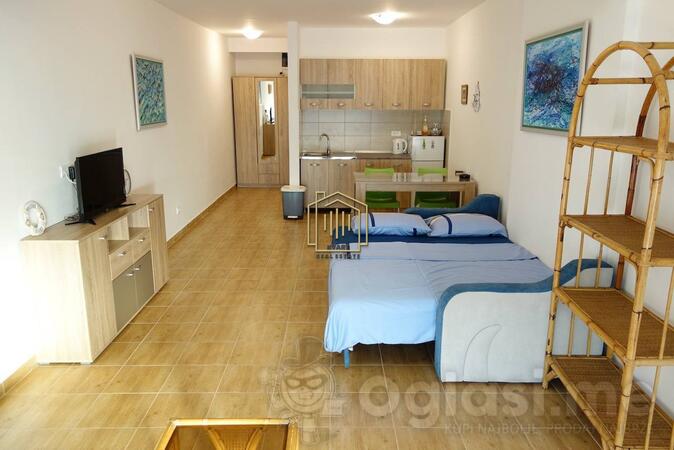 Garsonjera 40m2 - Budva - Pržno
