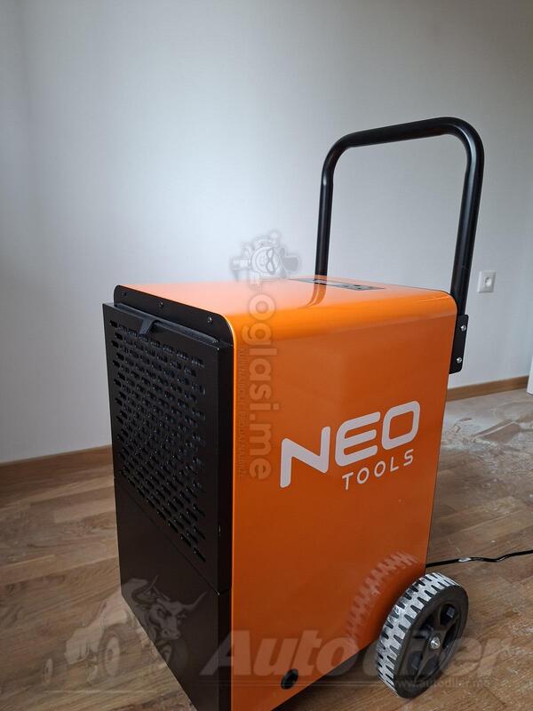 Iznajmljujem masine za susenje vlage iz zidova i prostorija. 