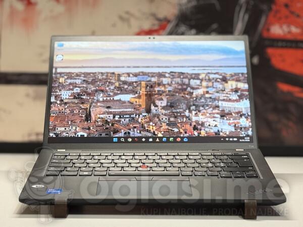 Lenovo - 14.1" Intel i5 16GB GB