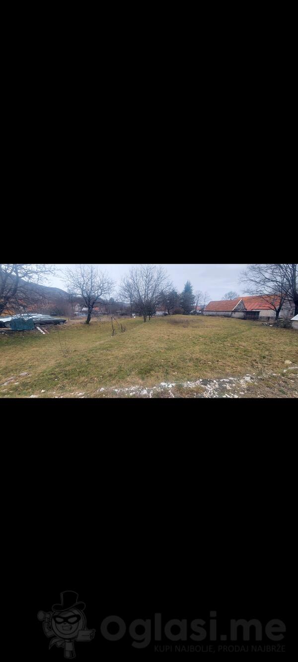 Građevinsko zemljište 932m2 - Cetinje - Bajice