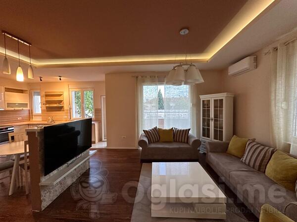 Jednoiposoban stan 70m2 - Podgorica - Centar grada