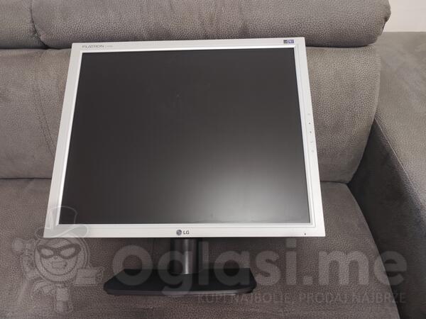 LG  - Monitor LCD 19"