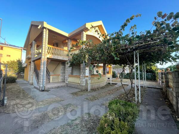 Porodična kuća 250m2 - Podgorica - Stari Aerodrom