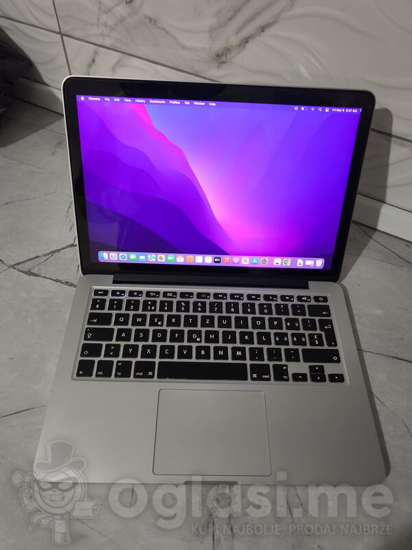 Apple  - 15" Intel i5 8GB GB